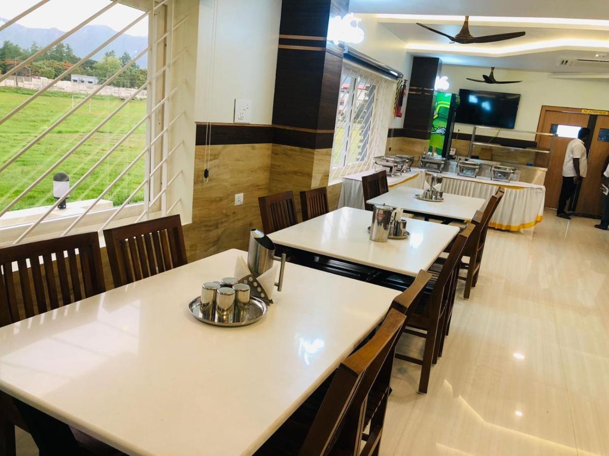 Hotel Sree Bharat Residency Alāndurai Zewnętrze zdjęcie