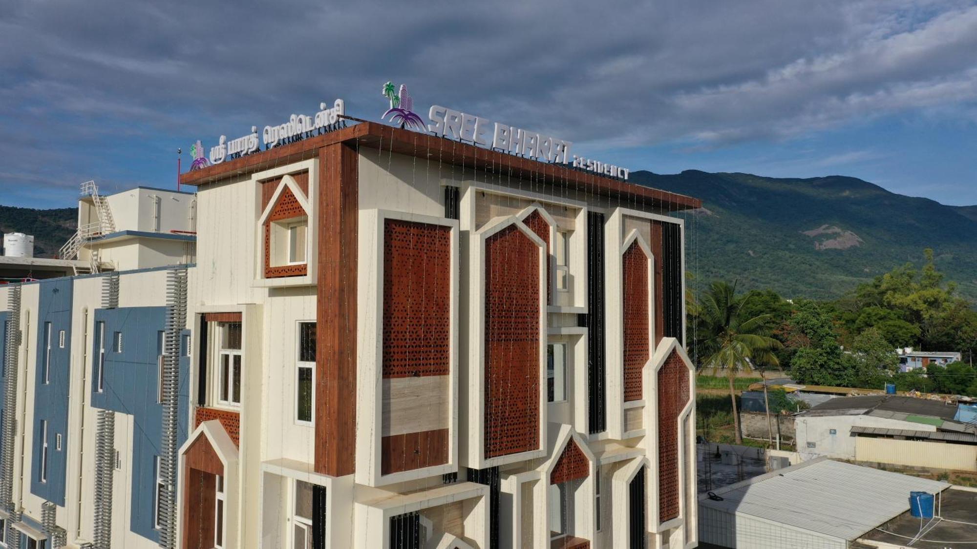 Hotel Sree Bharat Residency Alāndurai Zewnętrze zdjęcie