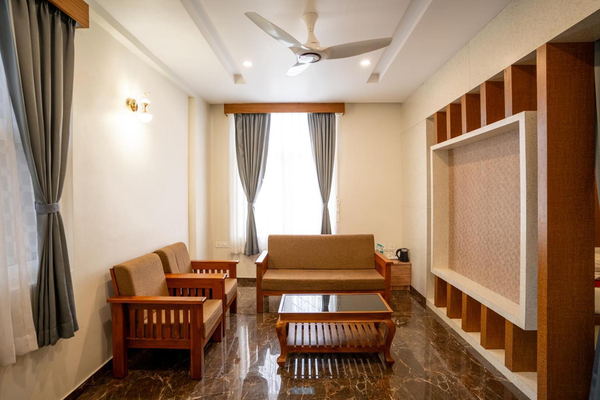 Hotel Sree Bharat Residency Alāndurai Zewnętrze zdjęcie